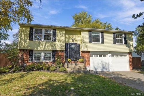 58 W Klein Rd, Amherst, NY, 14221-1302 | Card Image