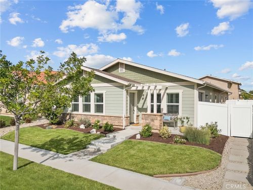 4066 Aurora Way, Piru, CA, 93040-8061 | Card Image