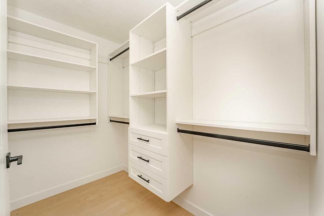 135 Sandringham Rd Nw, House other with 4 bedrooms, 4 bathrooms and 4 parking in Calgary AB | Image 10