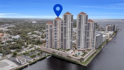 H2908 - 2090 W 1st Street, Condo with 3 bedrooms, 2 bathrooms and null parking in Fort Myers FL | Image 1