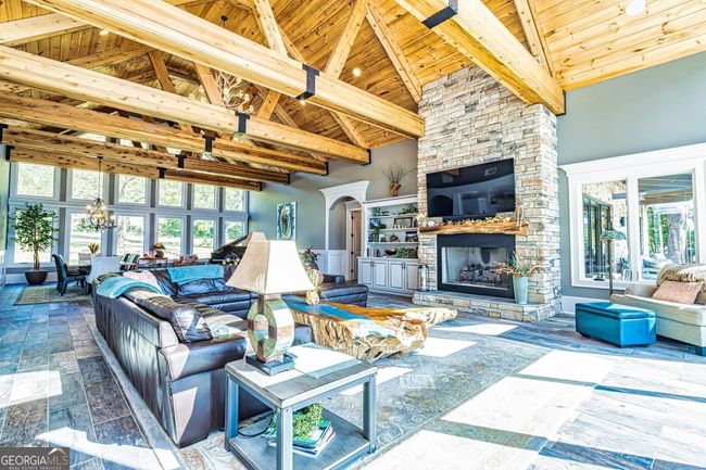 2066 Drew Allen Rd, House other with 4 bedrooms, 3 bathrooms and 3 parking in Williamson GA | Image 18