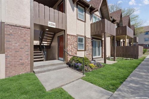 apt-2-6206 Robinson St, Overland Park, KS, 66202-3082 | Card Image
