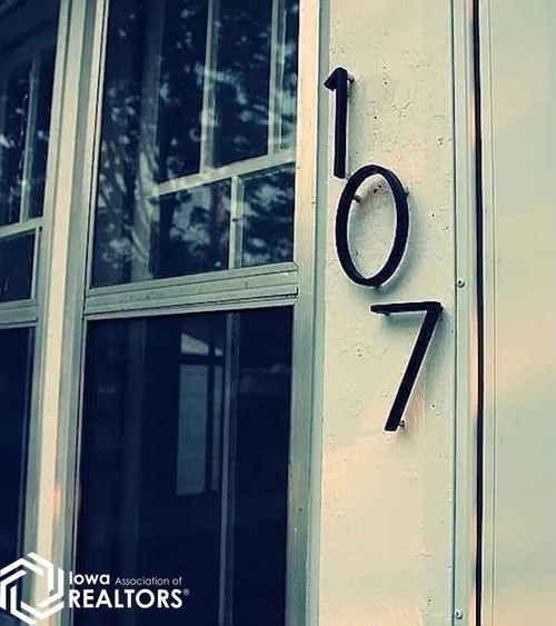 107 E Vest Street, Jefferson, IA, 50129 | Card Image