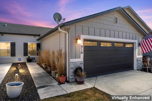 918 S Beaver Creek Way, Emmett, ID, 83617-5099 | Card Image
