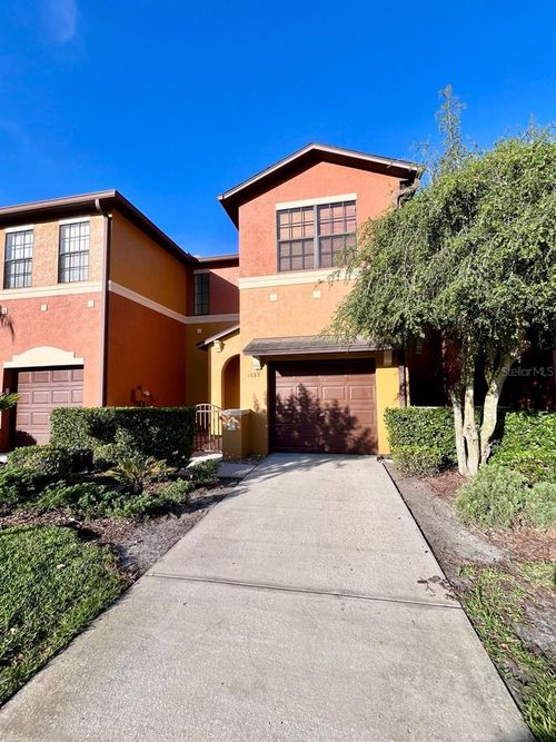 1039-1039 Blackwater Dr, WESLEY CHAPEL, FL, 33543-3951 | Card Image