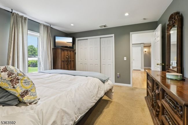 60 Preston Ave, House other with 4 bedrooms, 3 bathrooms and null parking in East Hanover NJ | Image 22