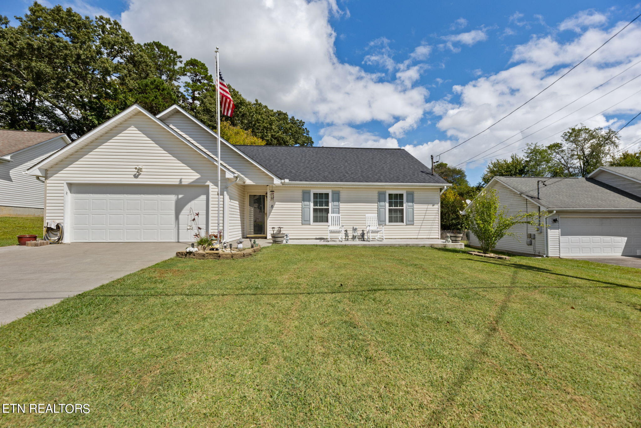 Orchard Creek Ln, Knoxville, TN 37918