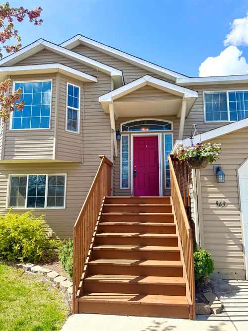 963 N Wilcox St, Medical Lake, WA, 99022-8942 | Card Image