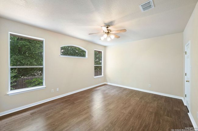 1905 Walter Raleigh, House other with 4 bedrooms, 2 bathrooms and null parking in Windcrest TX | Image 16