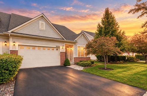a-2029A Glenwood Cir, Sugar Grove, IL, 60554-2019 | Card Image