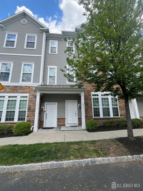 1425 Hudson Cir, Highland Park, NJ, 08904-1871 | Card Image