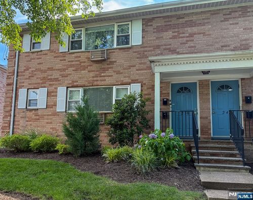 2-38 Virginia Dr, Fair Lawn, NJ, 07410-4723 | Card Image