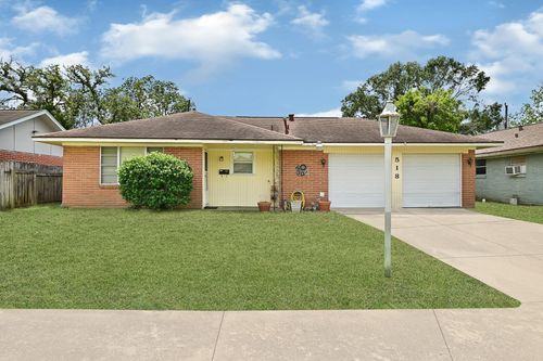 518 Elton St, Houston, TX, 77034-1303 | Card Image
