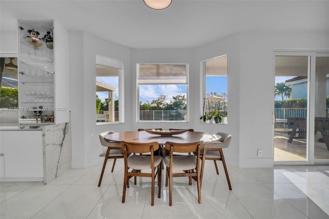 942 Lavender Cir, House other with 4 bedrooms, 3 bathrooms and null parking in Weston FL | Image 33