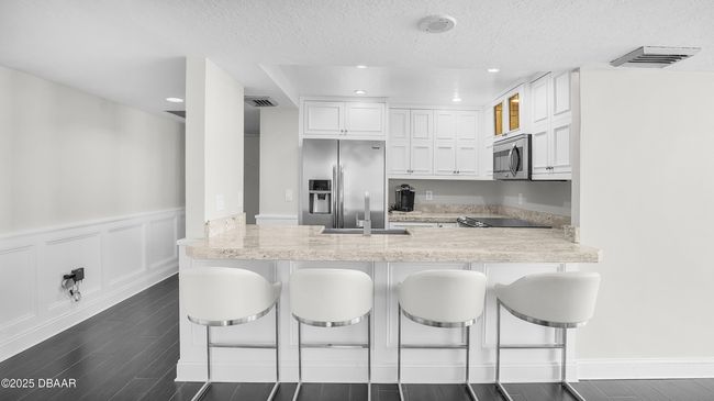 1704 - 3043 S Atlantic Ave, Condo with 2 bedrooms, 2 bathrooms and null parking in Daytona Beach Shores FL | Image 4