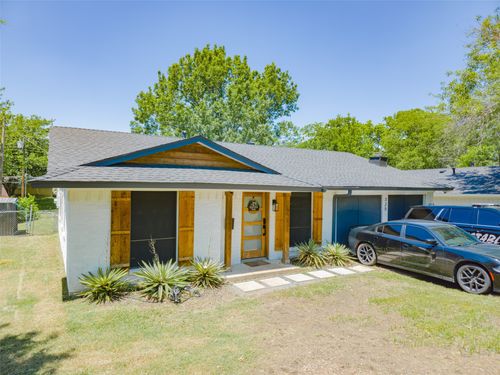 325 Clary Dr, Mesquite, TX, 75149-3023 | Card Image