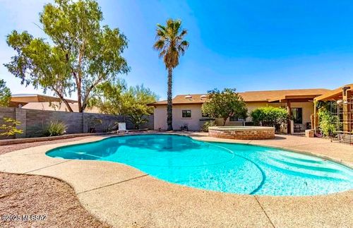 1020 W Orange Grove Rd, Tucson, AZ, 85704-2948 | Card Image