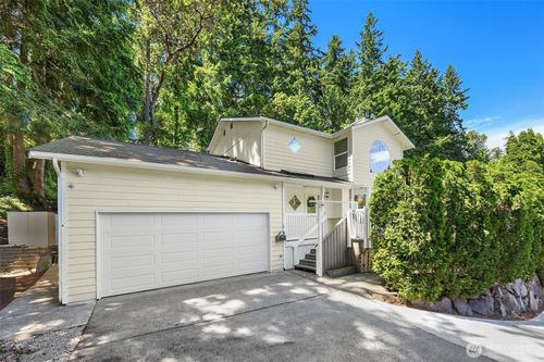 23424 100th Avenue W, Edmonds, WA, 98020 | Card Image