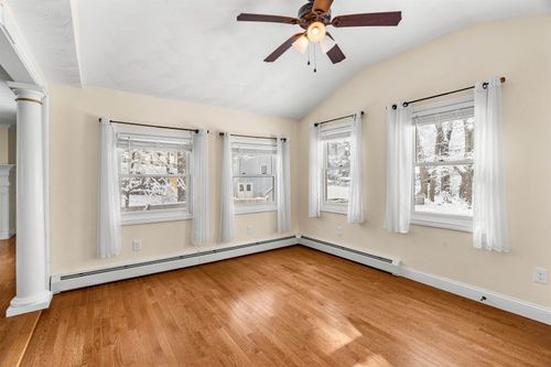 18 Meadow Dr, Hudson, NH, 03051-3925 | Card Image