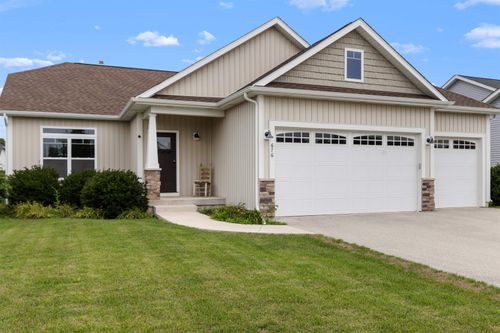676 Savanna Dr, Hampshire, IL, 60140-6719 | Card Image