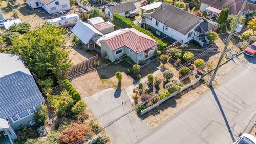 9885 Willow St, Chemainus, BC, V0R1K1 | Card Image