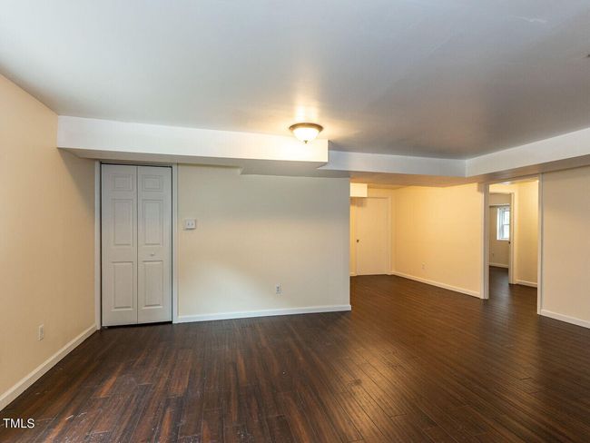 020-1280x960-basement-unit-family-room | Image 20