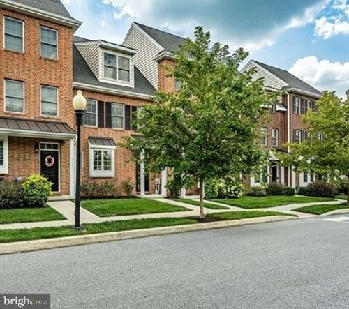 630 D St, KENNETT SQUARE, PA, 19348-3273 | Card Image