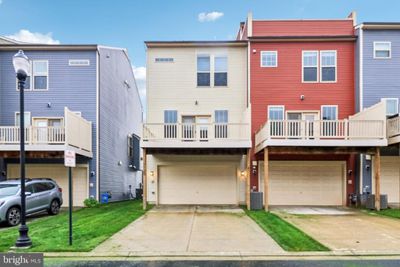 1125 Lawler Drive, Townhouse with 3 bedrooms, 2 bathrooms and null parking in FREDERICK MD | Image 2