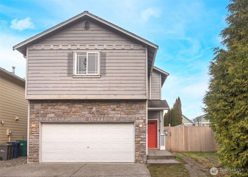 9133 2nd Pl Se, Lake Stevens, WA, 98258-3302 | Card Image