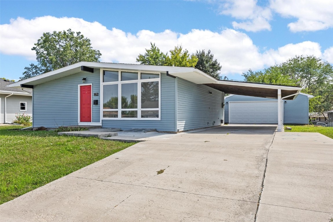 2295 Mc Gowan Boulevard, For Sale in Marion Zoocasa