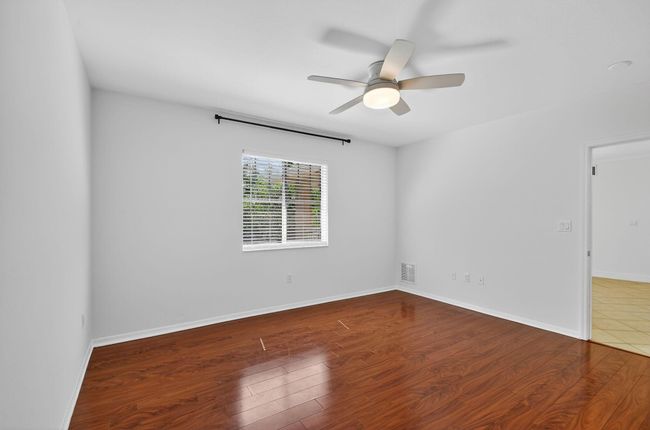 APT-304 - 6511 Emerald Dunes Dr, Condo with 2 bedrooms, 2 bathrooms and null parking in West Palm Beach FL | Image 18