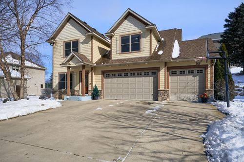 984 Carver Bluffs Pkwy, Carver, MN, 55315-4534 | Card Image