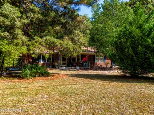 104 Edens St, Hamlet, NC, 28345-3500 | Card Image