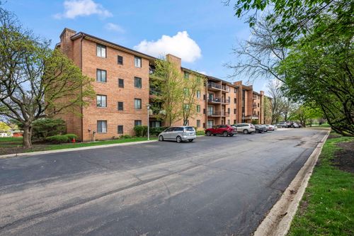 310-801 79th St, Darien, IL, 60561-5137 | Card Image