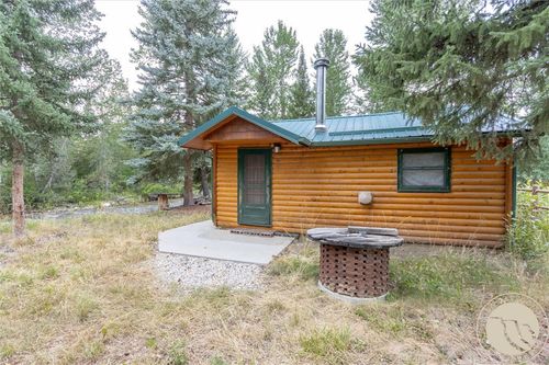 8 Rosebud Isle Rd, Fishtail, MT, 59028-8505 | Card Image
