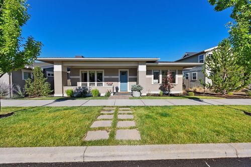 1703 Nw Fields St, Bend, OR, 97703-7317 | Card Image