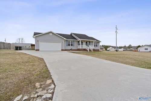 130 Marsie Ave, Scottsboro, AL, 35769-4213 | Card Image