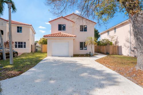 6363 Seagrape Cir, Margate, FL, 33063-7062 | Card Image