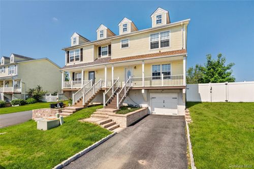131 Evan Rd, Warwick, NY, 10990-4022 | Card Image