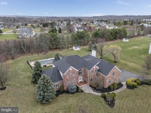 26 Nashaway Dr, Ringoes, NJ, 08551-2057 | Card Image