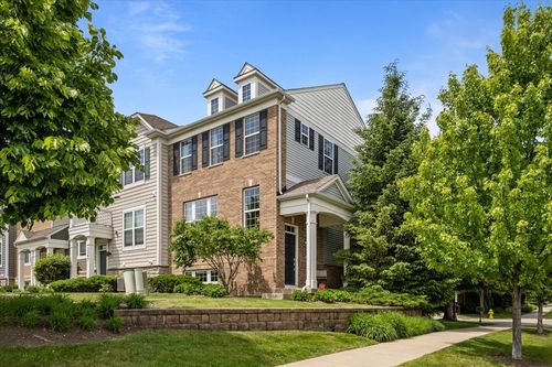 3249 Coral Ln, Glenview, IL, 60026-6803 | Card Image