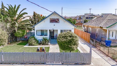 1454 E 43rd Pl, Los Angeles, CA, 90011-3806 | Card Image