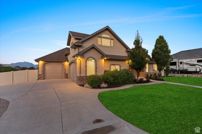12469 S Patriot Hill Way, House other with 6 bedrooms, 6 bathrooms and 3 parking in Herriman UT | Image 4
