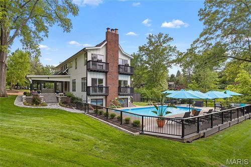 12001 Robyn Park Dr, Saint Louis, MO, 63131-2421 | Card Image