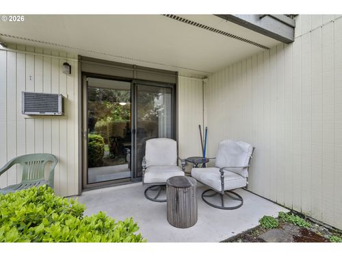 d-4059 Donald St, Eugene, OR, 97405-3982 | Card Image