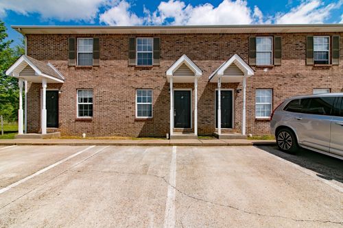 3-821 Oak Arbor Ct, Clarksville, TN, 37040-7564 | Card Image