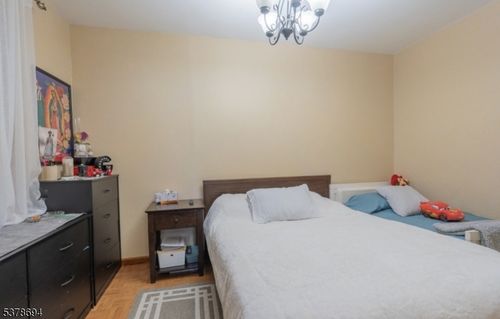 218 Cleveland Ave, Harrison, NJ, 07029-1308 | Card Image