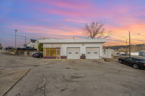 1437 Forest Ave, Maysville, KY, 41056-1629 | Card Image