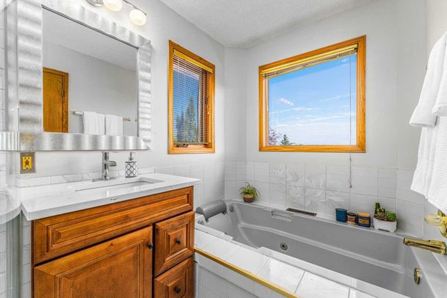 60 Patterson Hill Sw, House detached with 4 bedrooms, 3 bathrooms and 4 parking in Calgary AB | Image 25