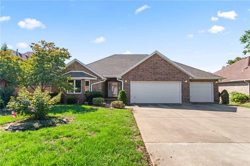 1146 W Rockhill Ave, Springfield, MO, 65810-2685 | Card Image